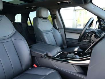 Land Rover Range Rover Sport P460e — photo 9