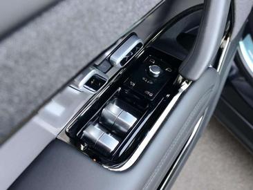 Land Rover Range Rover Sport P460e — photo 14