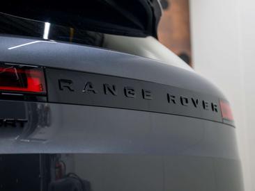 Land Rover Range Rover Sport P550e — photo 13