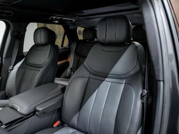 Land Rover Range Rover Sport P550e — photo 17