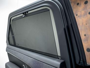 Land Rover Range Rover Sport P550e — photo 32