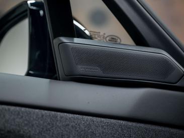 Land Rover Range Rover Sport P550e — photo 33