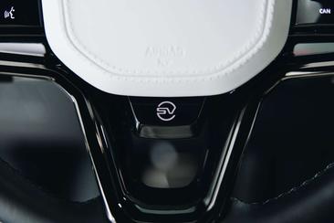 Land Rover Range Rover Sport SV — photo 10