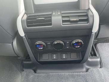 Land Rover Defender 110 P635 — photo 21