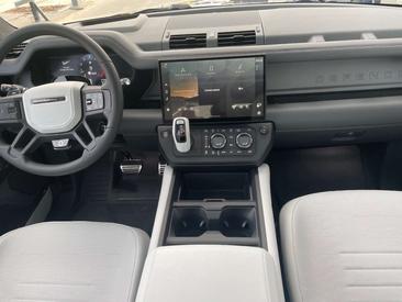 Land Rover Defender 110 P635 — photo 23
