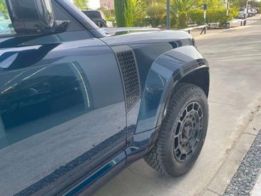 Land Rover Defender 110 P635 — photo 27