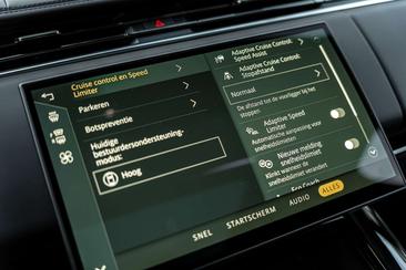 Land Rover Range Rover Sport P550e — photo 14