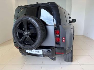 Land Rover Defender 110 V8 P425 — photo 2