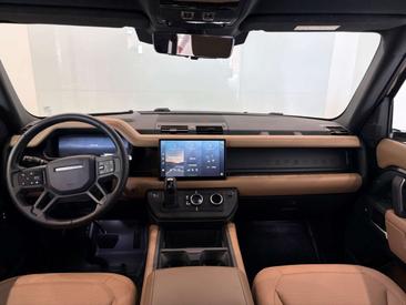 Land Rover Defender 110 V8 P425 — photo 4