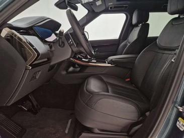 Land Rover Range Rover Sport D250 — photo 13