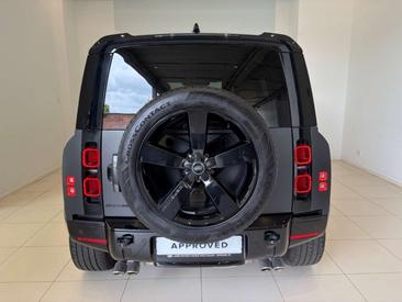Land Rover Defender 110 V8 P425 — photo 13