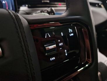 Land Rover Range Rover Sport D250 — photo 26