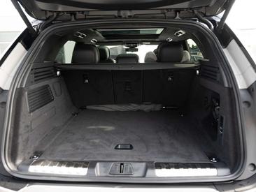 Land Rover Range Rover Sport P550e — photo 7