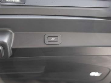 Land Rover Range Rover Sport P550e — photo 8