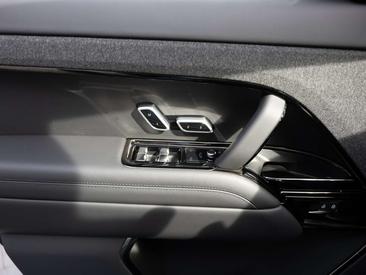 Land Rover Range Rover Sport P550e — photo 20