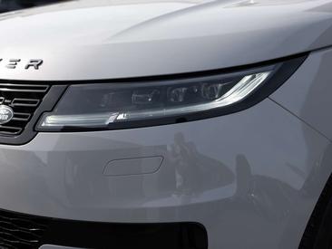 Land Rover Range Rover Sport P550e — photo 23