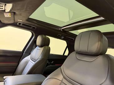 Land Rover Range Rover Sport P550e — photo 7
