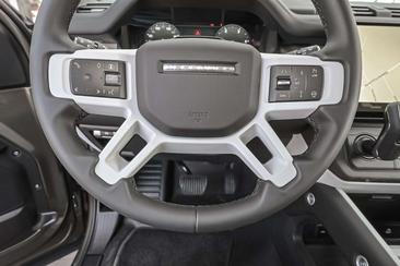 Land Rover Defender D250 — photo 15