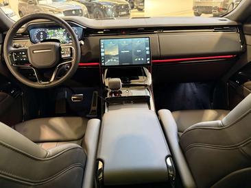 Land Rover Range Rover Sport P550e — photo 19