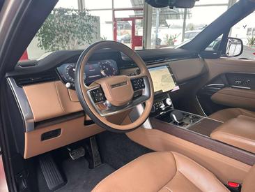 Land Rover Range Rover P400 — photo 8