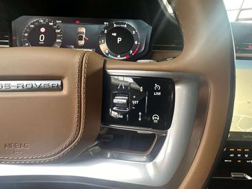 Land Rover Range Rover P400 — photo 17