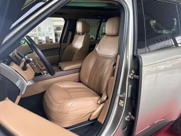 Land Rover Range Rover P400 — photo 18