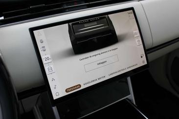 Land Rover Range Rover P460e — photo 26
