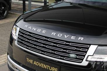 Land Rover Range Rover P460e — photo 30