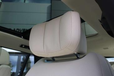 Land Rover Range Rover P460e — photo 36
