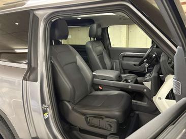 Land Rover Defender 90 D200 — photo 19