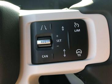 Land Rover Defender D200 — photo 17