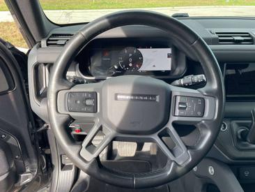 Land Rover Defender 110 D200 — photo 32