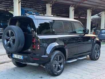 Land Rover Defender 110 D300 — photo 7