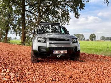Land Rover Defender 110 Hard Top D250 — photo 8
