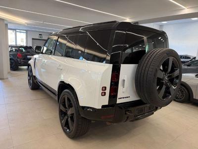 Land Rover Defender 110 D250