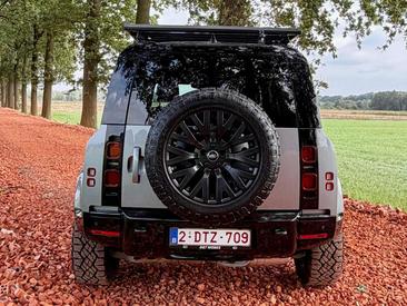 Land Rover Defender 110 Hard Top D250 — photo 15