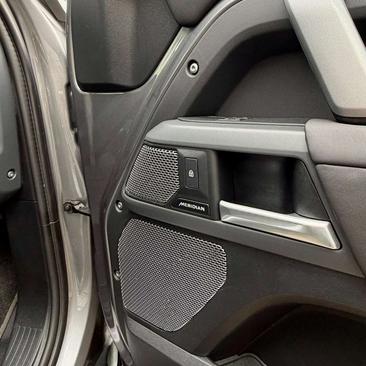 Land Rover Defender 110 Hard Top D250 — photo 20