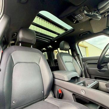 Land Rover Defender 110 Hard Top D250 — photo 22
