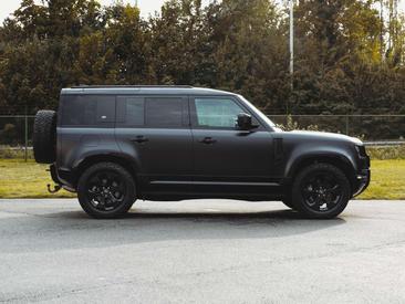 Land Rover Defender 110 D300 — photo 8