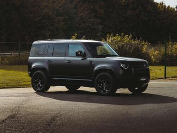 Land Rover Defender 110 D300 — photo 9