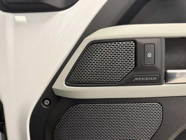 Land Rover Defender 110 D250 — photo 15