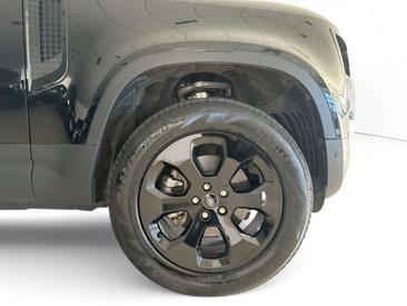 Land Rover Defender 110 D200 — photo 9