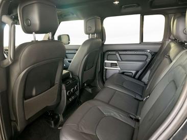Land Rover Defender 110 D200 — photo 15