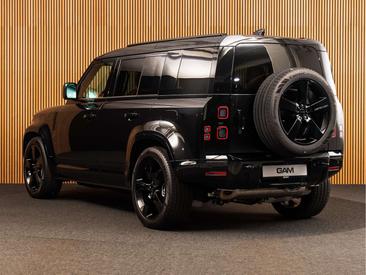 Land Rover Defender 110 P300e — photo 3