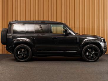 Land Rover Defender 110 P300e — photo 6