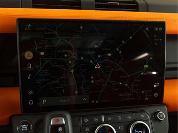 Land Rover Defender 110 P300e — photo 20
