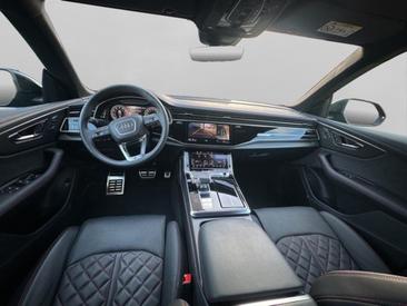 Audi SQ8 TFSI — photo 10