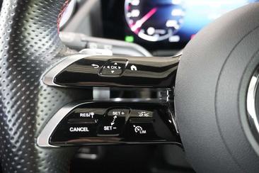Mercedes GLA 220 D — photo 12