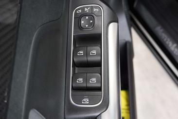 Mercedes GLA 220 D — photo 16