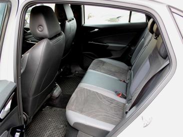 Volkswagen ID.5 Coupé SUV Pro Performance — photo 9
